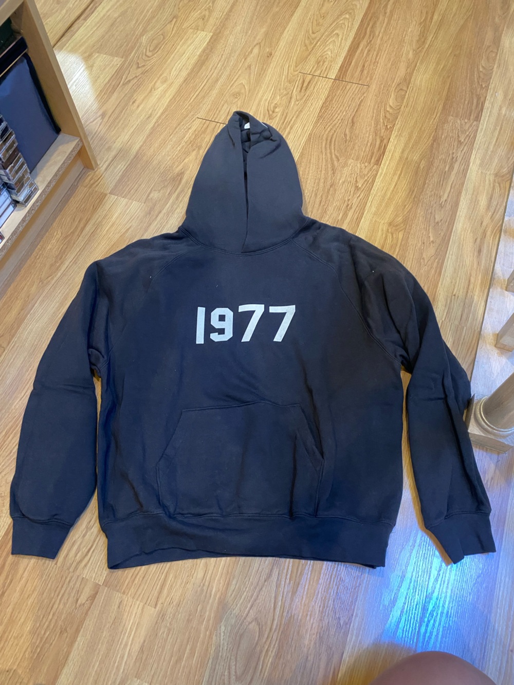Essentials Black Crewneck Hoodie with '1977' Graphic